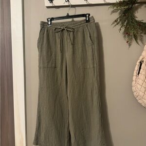 Universal Thread Sage Green Relaxed Pants